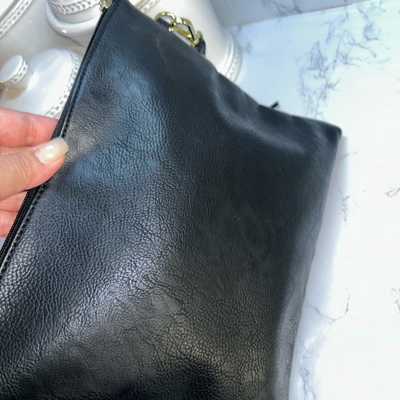 NYC Leather Travel/Make Up Bag - Picture 6 of 9